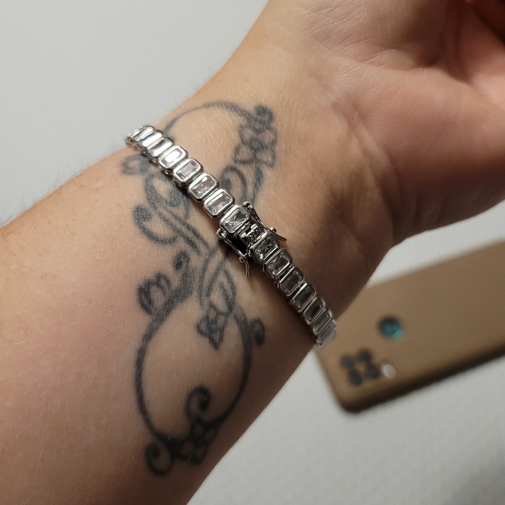 Square tennis bracelet 😍
